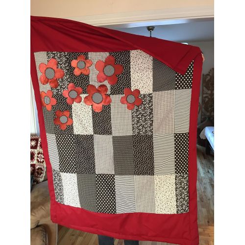  Quilts N Things Black and White patchwork baby quilt