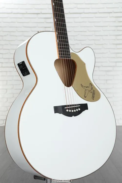 Gretsch G5022CWFE Rancher Falcon Jumbo Cutaway Acoustic-Electric Guitar - White