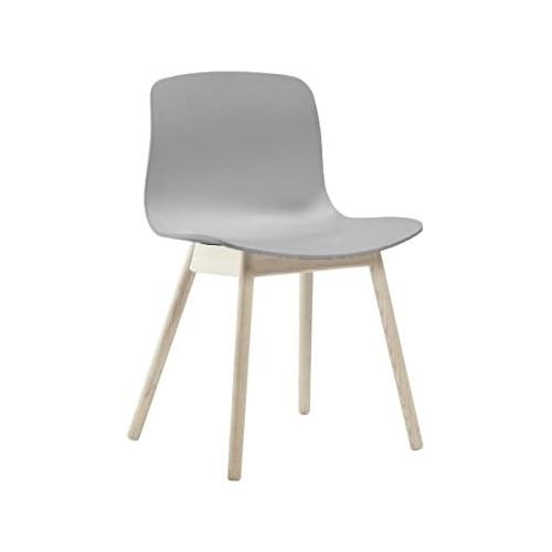  HAY About a Chair AAC 12 Stuhl Eiche geseift, grau Sitzschale Polypropylen Gestell Eiche massiv geseift mit Kunststoffgleitern