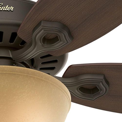  Hunter Fan Company Hunter 53091 Builder Deluxe 5-Blade Single Light Ceiling Fan with Brazilian CherryStained Oak Blades and Piped Toffee Glass Light Bowl, 52-Inch, New Bronze
