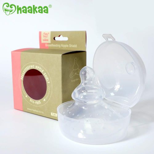  [아마존베스트]Haakaa Nipple Shield Breastfeeding with Carry Case Using for Protects Sore Cracked Nipples Flat Inverted and Latch On Difficulties to Help Mums Continue Breastfeeding,1 pc (Butterf