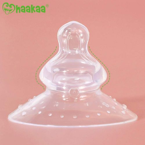  [아마존베스트]Haakaa Nipple Shield Breastfeeding with Carry Case Using for Protects Sore Cracked Nipples Flat Inverted and Latch On Difficulties to Help Mums Continue Breastfeeding,1 pc (Butterf