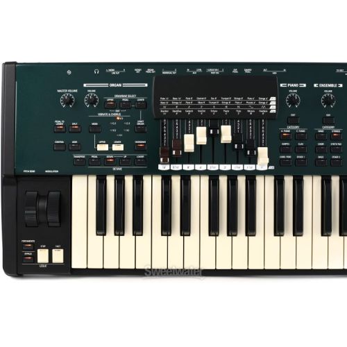  Hammond SK Pro 73-key Keyboard/Organ with 4 Sound Engines