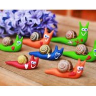 HandmadeBYmamas Happy snail, Spring decoration, Polymer clay snail, Fimo handmade animal, Garden decoration, Animal decor, Animal with heart