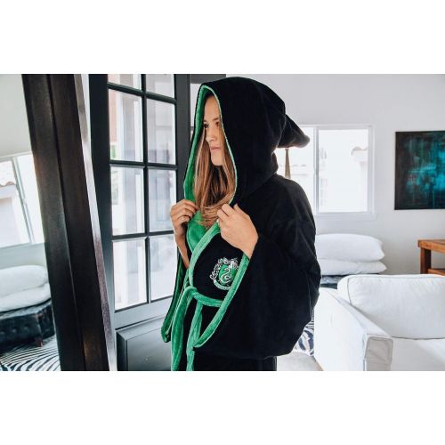  할로윈 용품Harry Potter Slytherin Adult Fleece Hooded Bathrobe (One Size)