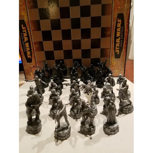 해즈브로 Hasbro Gaming Star Wars Saga Edition Chess Set