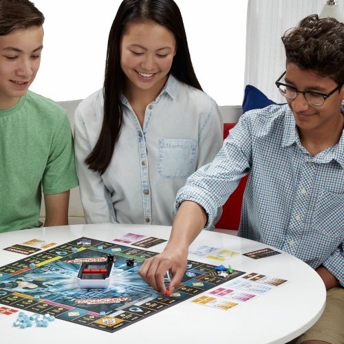 해즈브로 Hasbro Gaming Monopoly Game: Ultimate Banking Edition Board Game, Electronic Banking Unit, Game for Families and Kids Ages 8 and Up (Amazon Exclusive)