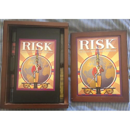 해즈브로 Hasbro Risk in Vintage Wood Book Edition