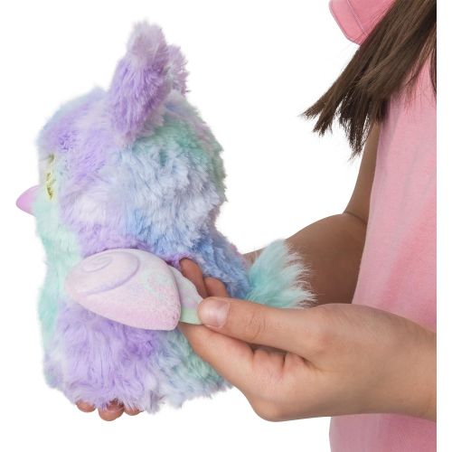  Hatchimals Mystery - Hatch 1 of 4 Fluffy Interactive Mystery Characters from Cloud Cove (Styles May Vary)