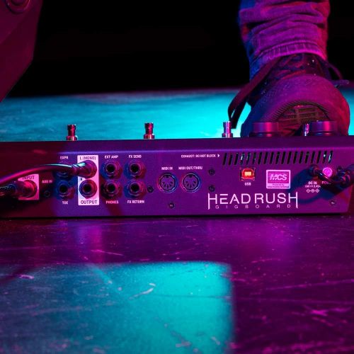  HeadRush Gigboard | Ultra-Portable Guitar FX and Amp Modelling Processor With Eleven HD Expanded DSP Software, 7-Inch Touchscreen, Built in Looper, IR Support and USB Audio Connect