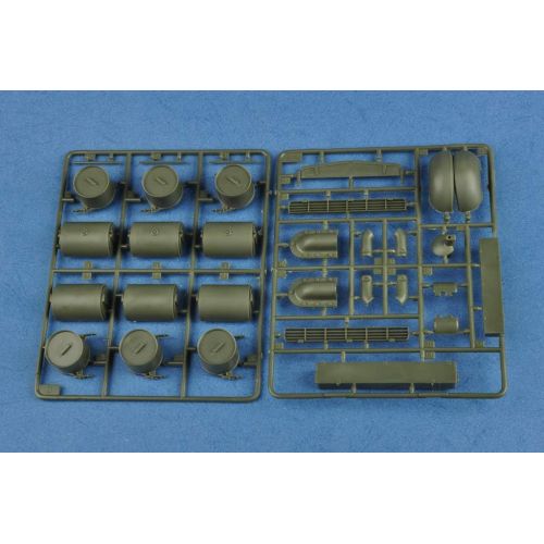  Hobby Boss T3485 WWII Soviet Military Kit