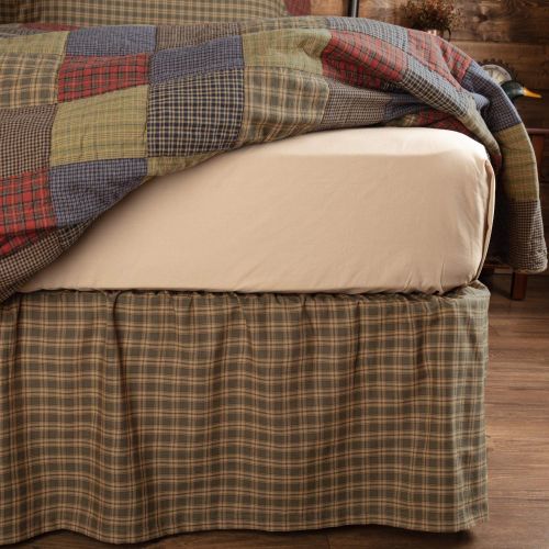  Home VHC Brands Rustic Cedar Ridge Cotton Split Corners Gathered Plaid Queen Bed Skirt, Green