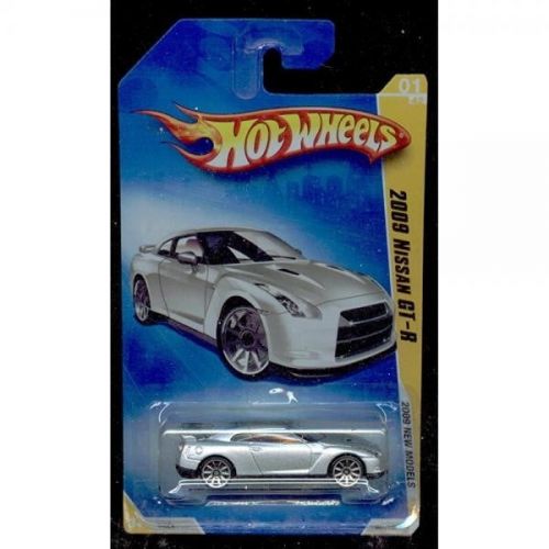  NISSAN GT-R Hot Wheels 2009 New Models Series #1 of 42 Silver Nissan GT-R 1:64 Scale Collectible Die Cast Car