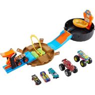 Hot Wheels Toy Monster Trucks Playset, Tire-Shaped Case Transforms into Race Course, 3 Trucks & 4 Cars in 1:64 Scale, Stunt Tire (Amazon Exclusive)