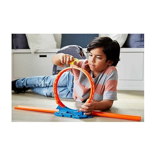  Hot Wheels Track Builder Unlimited Playset Loop Kicker Pack, 10 Track Component Parts & 1:64 Scale Toy Car