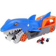 Hot Wheels Toy Car Shark Chomp Transporter & 1:64 Scale Car, Connects to Track & Stores 5 Scale Vehicles