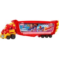Hot Wheels RacerVerse Marvel Hulkbuster Hauler, Stores Up to 10 Toy Cars, Detachable Cab with Flip-Up Helmet & Non-Removable Figure, Red