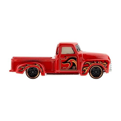  Hot Wheels 10-Pack, Set of 10 Toy Trucks in 1:64 Scale, Mix of Officially Licensed & Unlicensed Pick-Ups, Rescue or Semi Trucks (Styles May Vary)