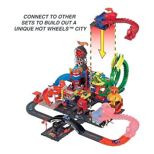  Hot Wheels Toy Car Track Set City Scorpion Flex Attack & 1:64 Scale Car, Bendable Tail Extends 2.5 Ft., Connects to Other Sets