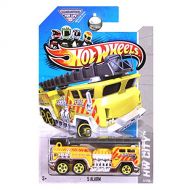 Hot Wheels 2013 5 Alarm Fire Truck Engine with Ladder in Yellow