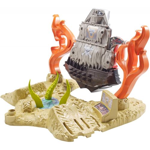  Hot Wheels Monster Jam Pirate Takedown Play Set