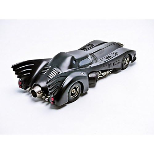  Hot Wheels Collector Batman Returns Batmobile Die-cast Vehicle (1:18 Scale)