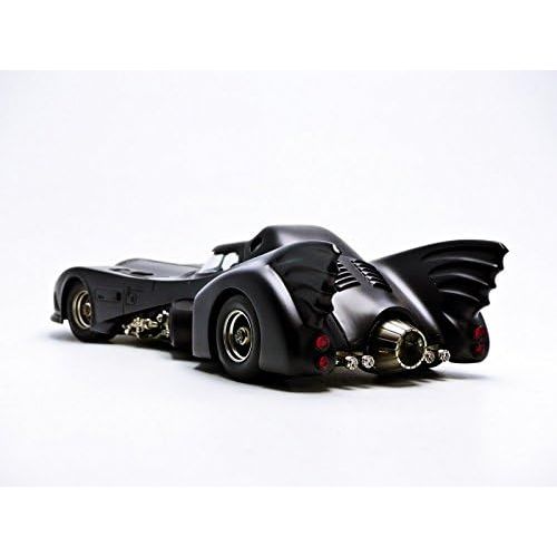  Hot Wheels Collector Batman Returns Batmobile Die-cast Vehicle (1:18 Scale)