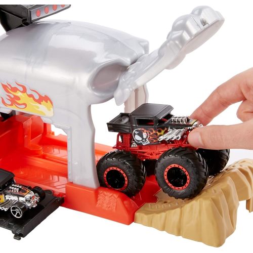  Hot Wheels Monster Truck Pit & Launch Play Sets with a Monster Truck and a 1:64 car, Team Bone Shaker
