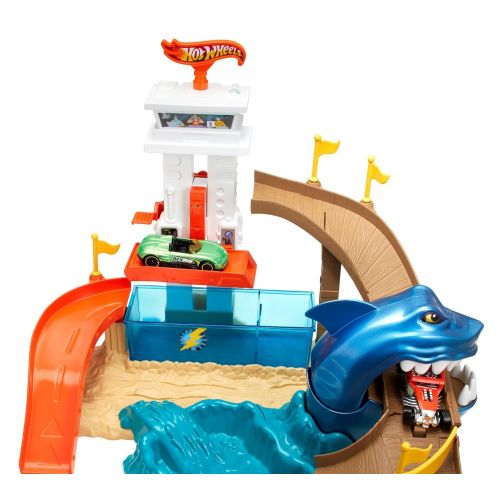  Hot Wheels Color Shifters Sharkport Showdown Trackset (Amazon Exclusive)