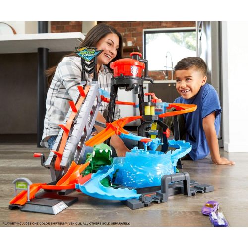  Hot Wheels Color Shifters Sharkport Showdown Trackset (Amazon Exclusive)