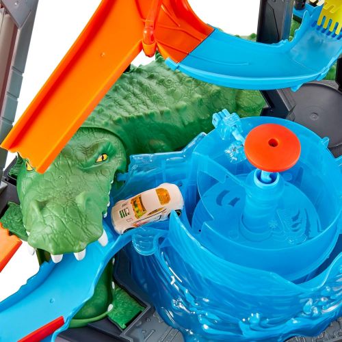  Hot Wheels Ultimate Gator Car Wash Playset