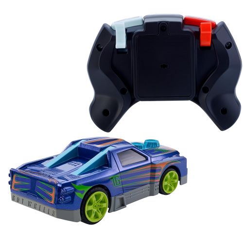  Hot Wheels Ai Car and Controller Turbo Diesel Car & Controller