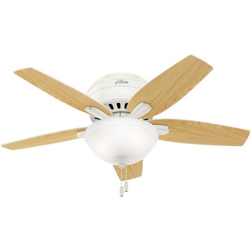  Hunter Fan Company Hunter Newsome Indoor Low Profile Ceiling Fan with LED Light and Pull Chain Control, 42, Fresh White