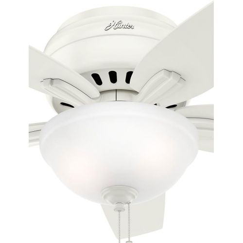  Hunter Fan Company Hunter Newsome Indoor Low Profile Ceiling Fan with LED Light and Pull Chain Control, 42, Fresh White