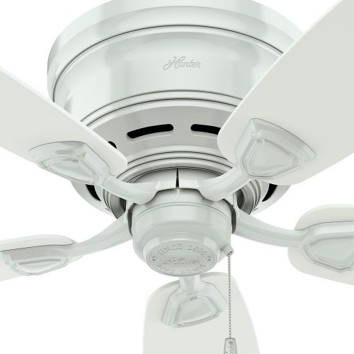  Hunter Fan Company Hunter Sea Wind Indoor / Outdoor Ceiling Fan with Pull Chain Control, 48, White