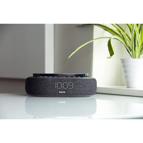 [아마존베스트]iHome TIMEBOOST Qi-Certified Wireless Charging Alarm Clock with Bluetooth Speaker, Auto-Dimming, Snooze, Battery Backup and USB Charging (Model iBTW41BG)