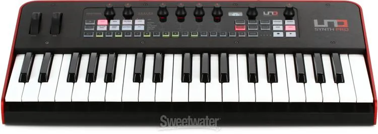  IK Multimedia UNO Synth Pro Keys 37-key Analog Synthesizer