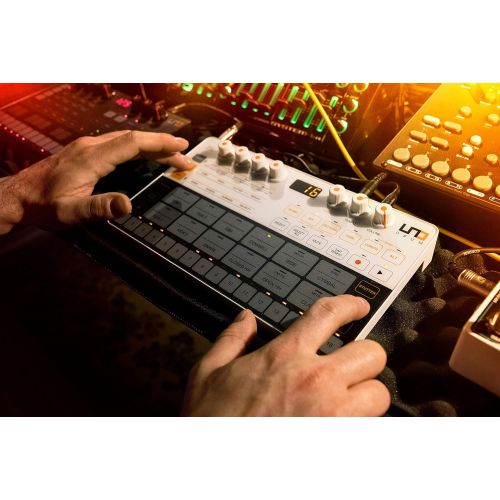  IK Multimedia UNO Drum Portable Analog/PCM Drum Machine (IP-UNO-DRUM-IN)