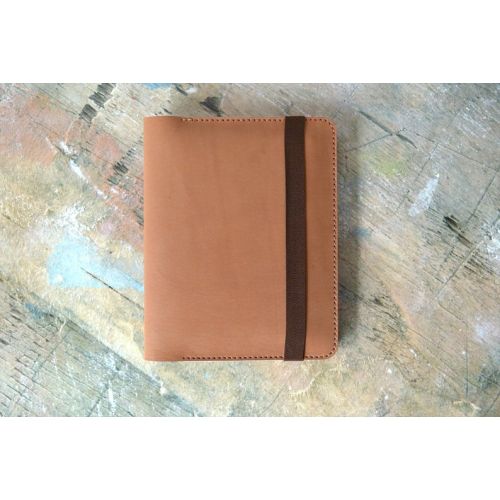  INSIDEgift iPad mini leather folio. iPad and document organizer. Personalized iPad case. Light brown color.