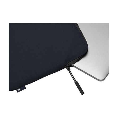 인케이스 Incase Slim Laptop Sleeve for 13 Inch MacBook Pro or 13 Inch MacBook Air - Woolenex Laptop Case - Streamlined Computer Sleeve for Premium Protection (13.5 x 9.5 x 0.75 in) - Heather Navy