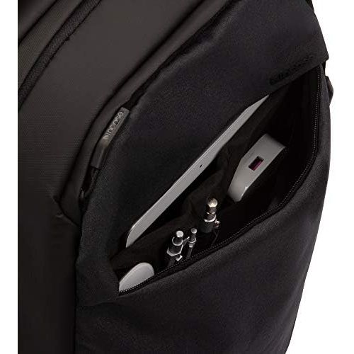 인케이스 [아마존베스트]Incase CL55452 City Compact Backpack for 15-Inch Macbook Pro, Black