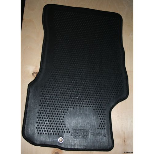  2006 TO 2010 Infiniti M35/M45 Carpet Floor Mats - Factory OEM Replacement -BLACK