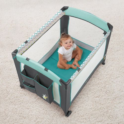 인제뉴어티 Ingenuity Smart and Simple Play Yard Chadwick, Grey