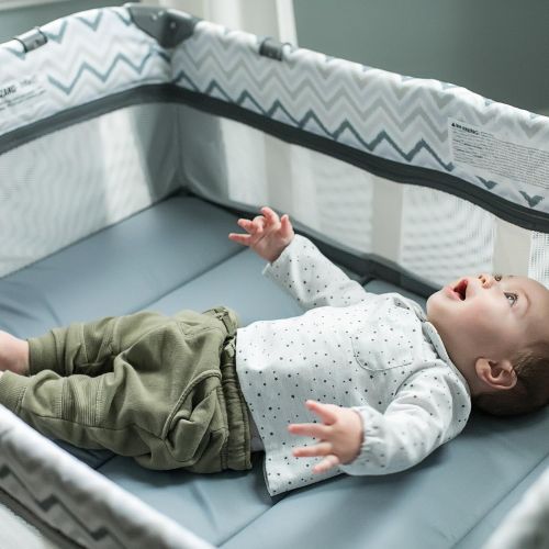 인제뉴어티 Ingenuity Smart and Simple Play Yard Chadwick, Grey