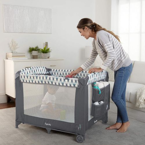 인제뉴어티 Ingenuity Smart and Simple Packable Portable Playard with Changing Table - Moreland