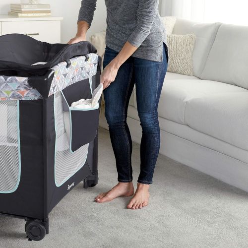 인제뉴어티 Ingenuity Smart and Simple Packable Portable Playard with Changing Table - Moreland