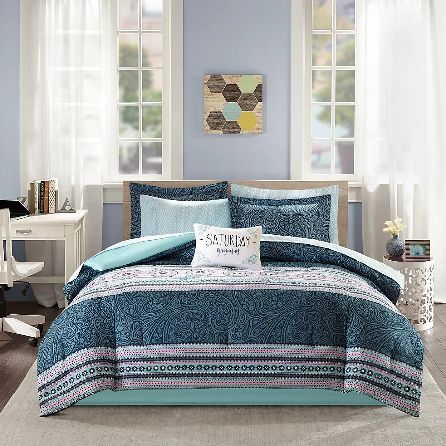 Intelligent Design Gemma Comforter Set in Blue