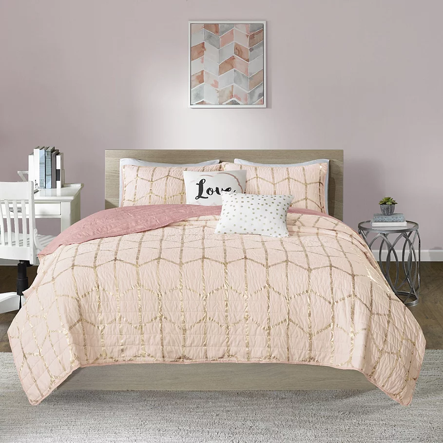  Intelligent Design Raina Coverlet Set