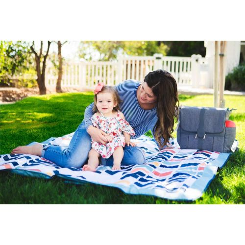  [아마존베스트]JJ Cole - All-Purpose Outdoor Baby Blanket, Lightweight & Water-Resistant, Chevron Pattern, 5 x 5