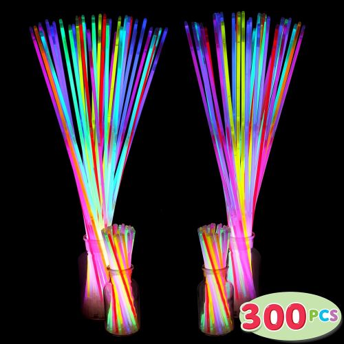  [아마존베스트]JOYIN 300 Pack Glow Sticks with 100 22” Necklaces + 200 8” Bracelets Connector Included; Glow in the Dark Halloween Party Bulk Supplies, New Year Eve Party, Neon Light Up Accessories for